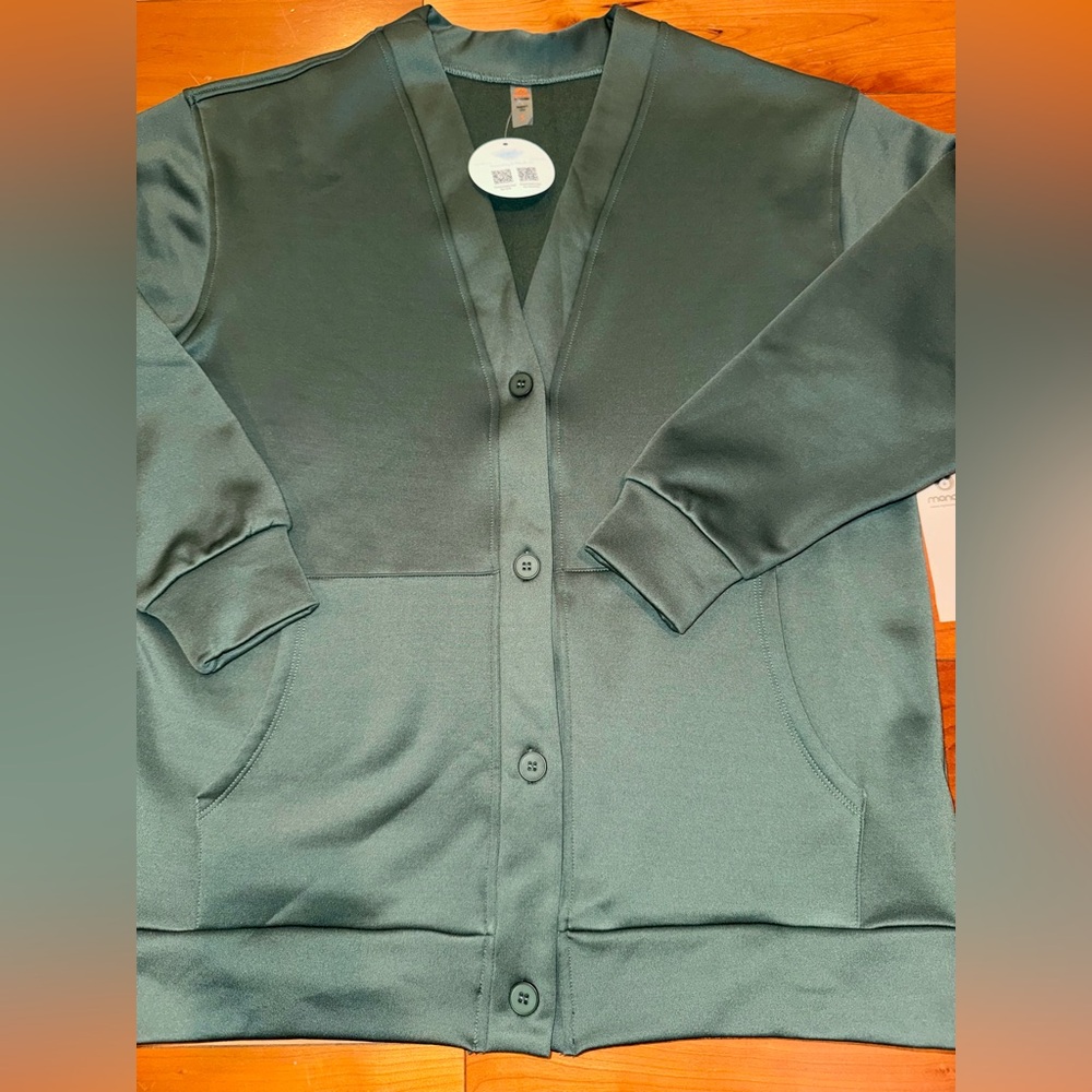 NWT Mono B Forest Green Button Down Cardigan - Picture 3 of 10
